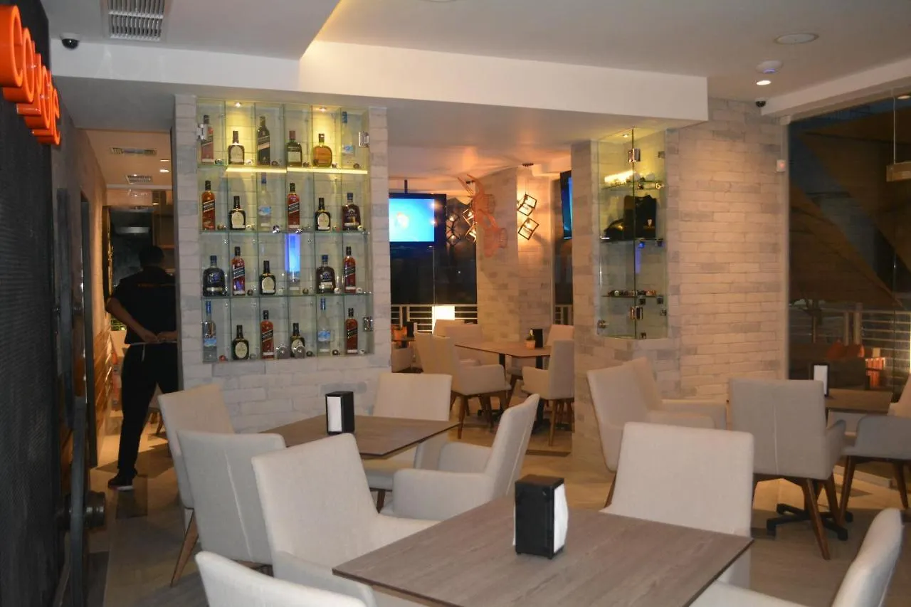 Ducassi Suites Rooftop Pool - Beach Club And Spa Punta Cana Hotel
